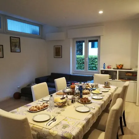 Rosa Blu فندق مبيت وإفطار