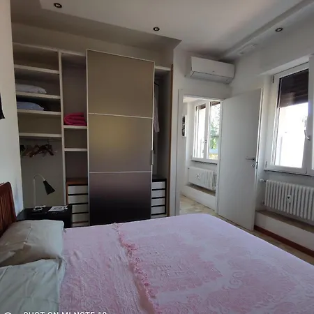 Rosa Blu Bed & Breakfast 4*